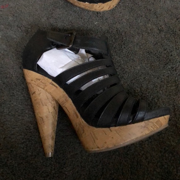 Charlotte Russe Heels - Picture 4 of 8